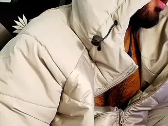 RuvoxXneXo webcam stripchat model stream image