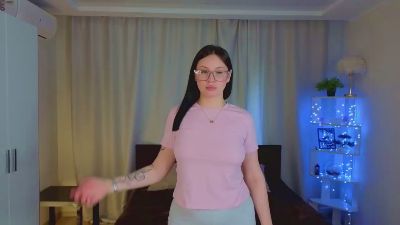 LoreeLoree webcam model stream image