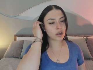 nicolle-w webcam model stream image