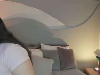 nicolle-w webcam model stream image