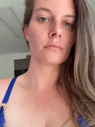 newMichelle webcam model stream image