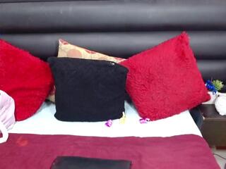 Natalie Silver webcam model stream image