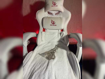 AMoonika webcam model stream image