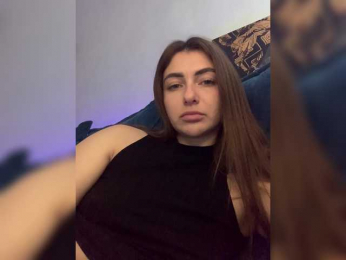 WILDGIRL webcam model stream image