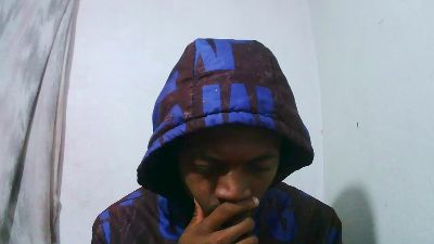 Lovainathiery webcam model stream image