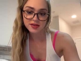 itscocostar webcam model stream image