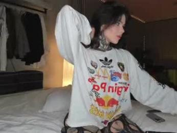 uwu_eva webcam model stream image