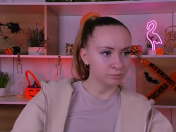 mila_glow webcam model stream image