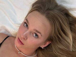 Vea Blond webcam model stream image