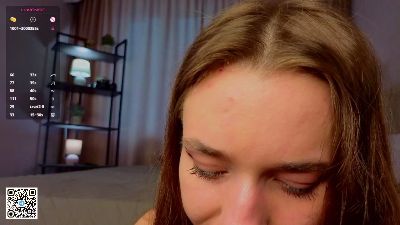 LoraGriff webcam model stream image