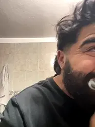 Lyon_vach webcam stripchat model stream image