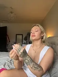 blissdimicco webcam model stream image