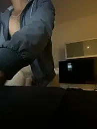 18years_22cm_ webcam model stream image