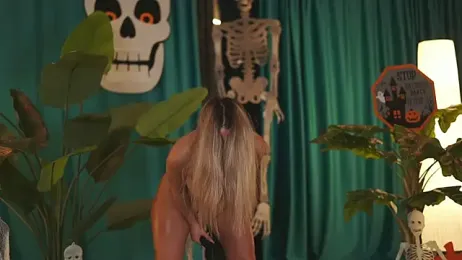 Assmerising webcam stripchat model stream image