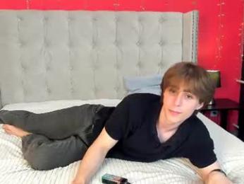 cuteeryan webcam model stream image