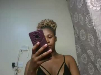 vipvelvetlovers webcam model stream image