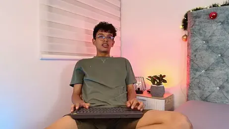 maxfrost_1 webcam stripchat model stream image