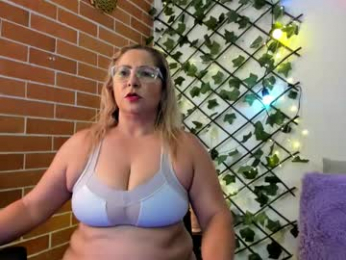 maja_hills webcam model stream image