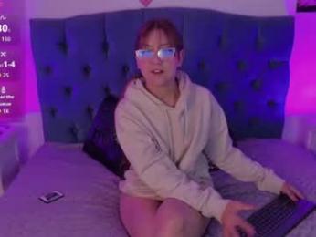 pink_as webcam model stream image