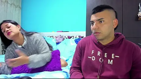 LazyandSniffer28 webcam model stream image