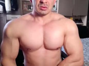 dominatemuscle webcam model stream image