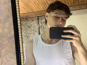 LiamAndrewz webcam model stream image