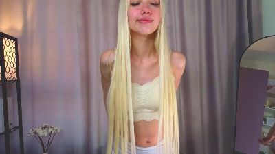 SarahFricks webcam model stream image