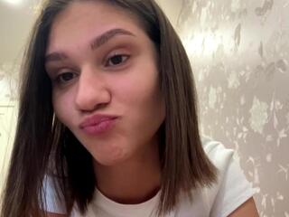 Louie Heacock webcam model stream image