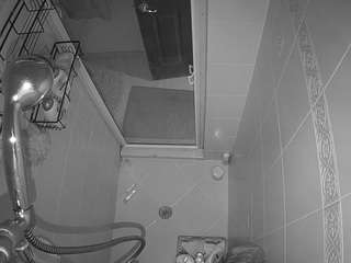 voyeurcam-baileybase-shower webcam model stream image