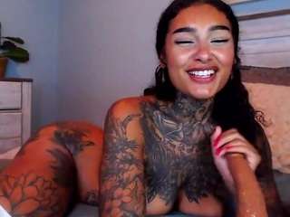 avaevee webcam model stream image