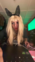 vyki webcam cam4 model stream image