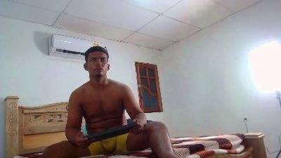 mathews__2 webcam cam4 model stream image