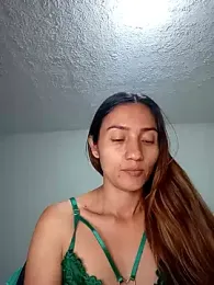 isaa- webcam stripchat model stream image