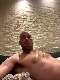 Rotteei1 webcam model stream image