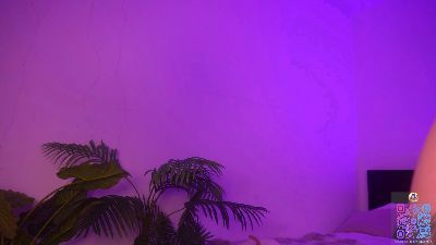 MilaFlame webcam model stream image