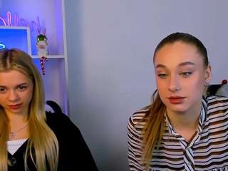 flora-nyx webcam model stream image