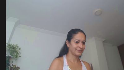 GOLDENBOOTY webcam model stream image