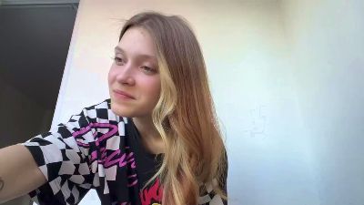 EasterWimble webcam model stream image