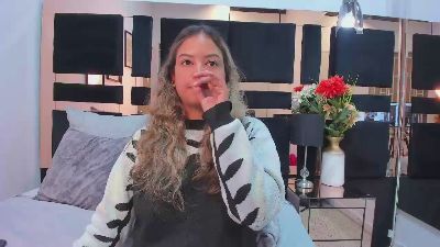 dulcelyra webcam model stream image