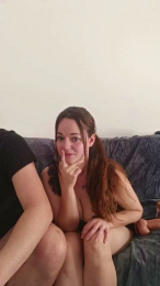 Clozzy_ webcam model stream image