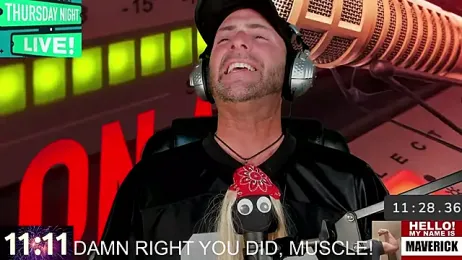 _SocialMaverick_ webcam model stream image