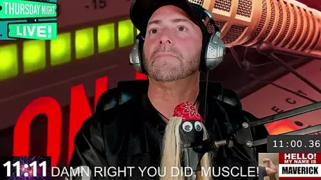 _SocialMaverick_ webcam model stream image