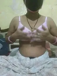 Cute-Charvii webcam model stream image