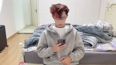 STxuguanhan webcam model stream image