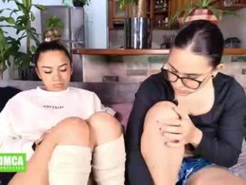 jules_n_gia webcam model stream image
