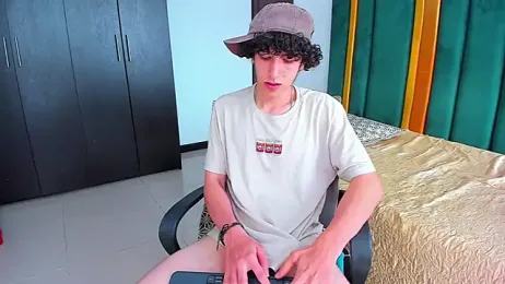 Kerverr_ webcam model stream image