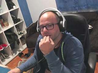 ravingr4d4 webcam model stream image