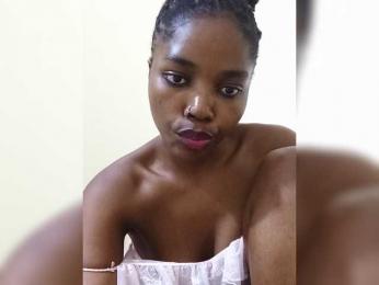 Glowgoddes webcam model stream image