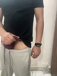 Ankur_straight webcam model stream image