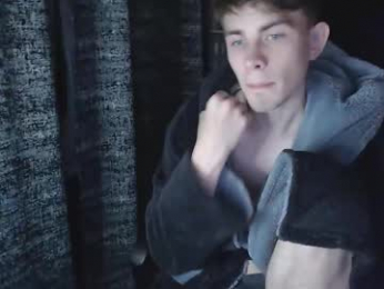 cute_oliver webcam model stream image